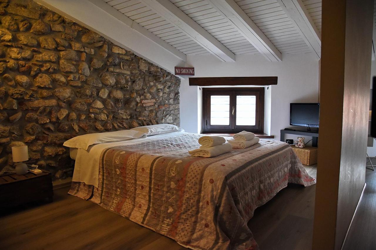Prigioni House Acomodação com café da manhã Peschiera del Garda Exterior foto