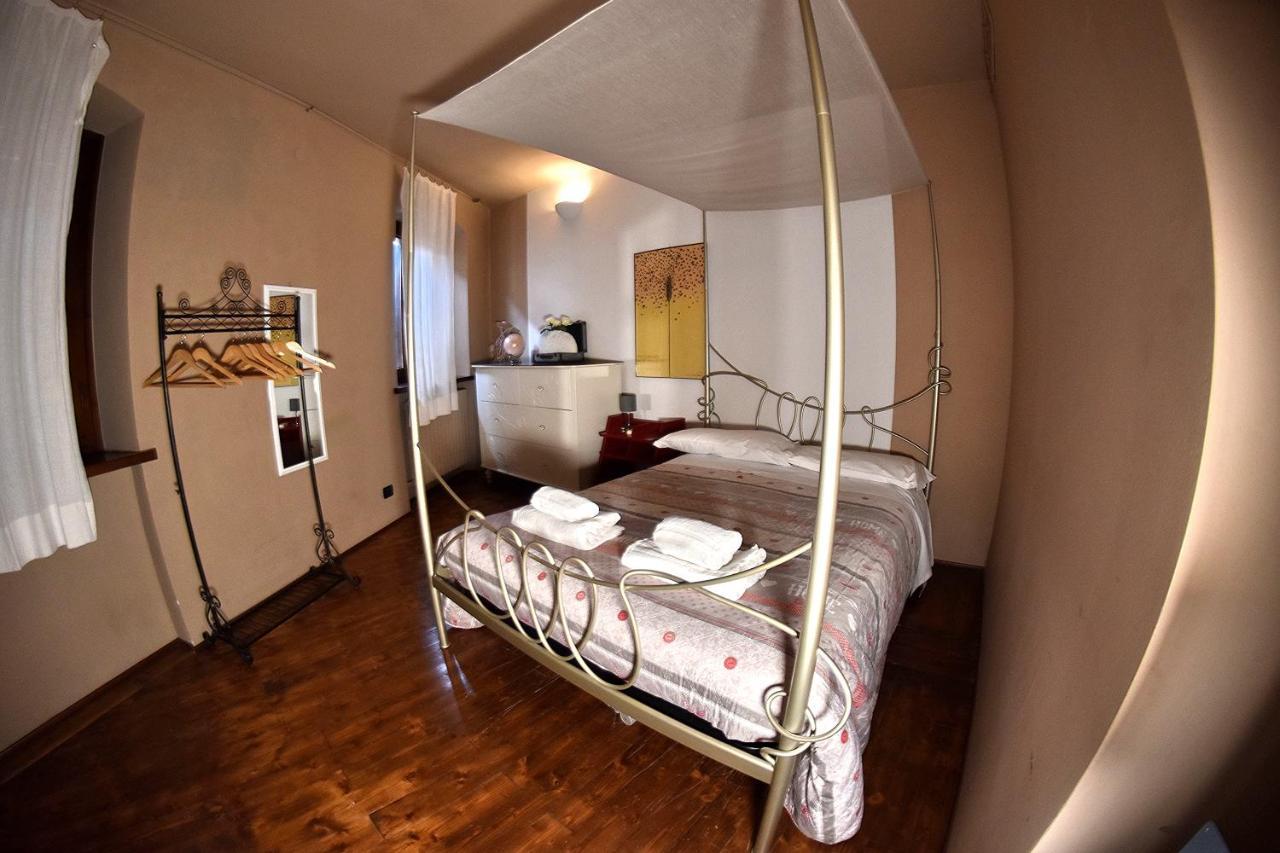 Prigioni House Acomodação com café da manhã Peschiera del Garda Exterior foto