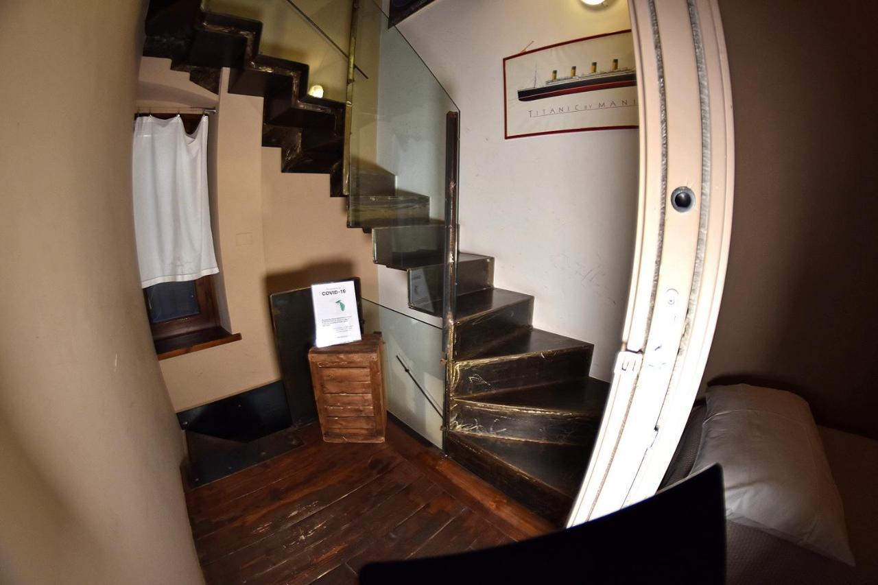 Prigioni House Acomodação com café da manhã Peschiera del Garda Exterior foto