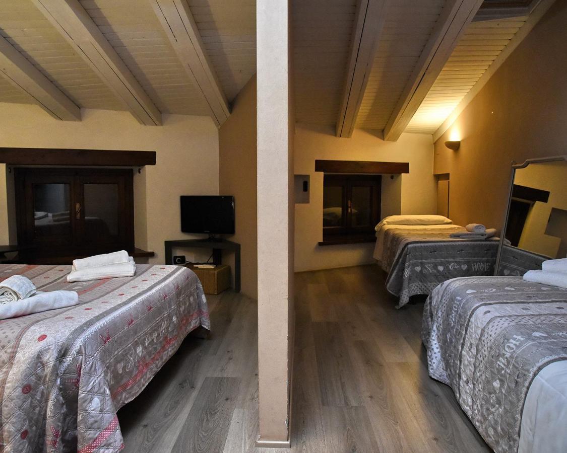 Prigioni House Acomodação com café da manhã Peschiera del Garda Exterior foto